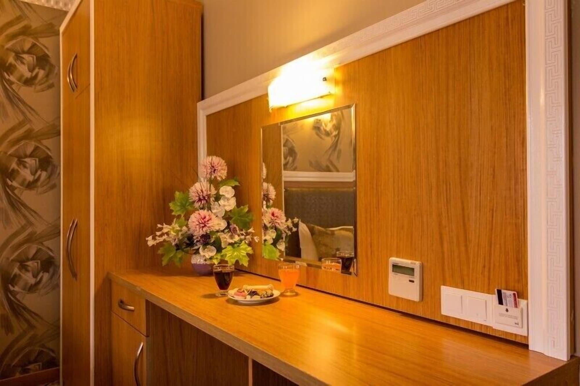 Grand Rosa Hotel Стамбул Экстерьер фото